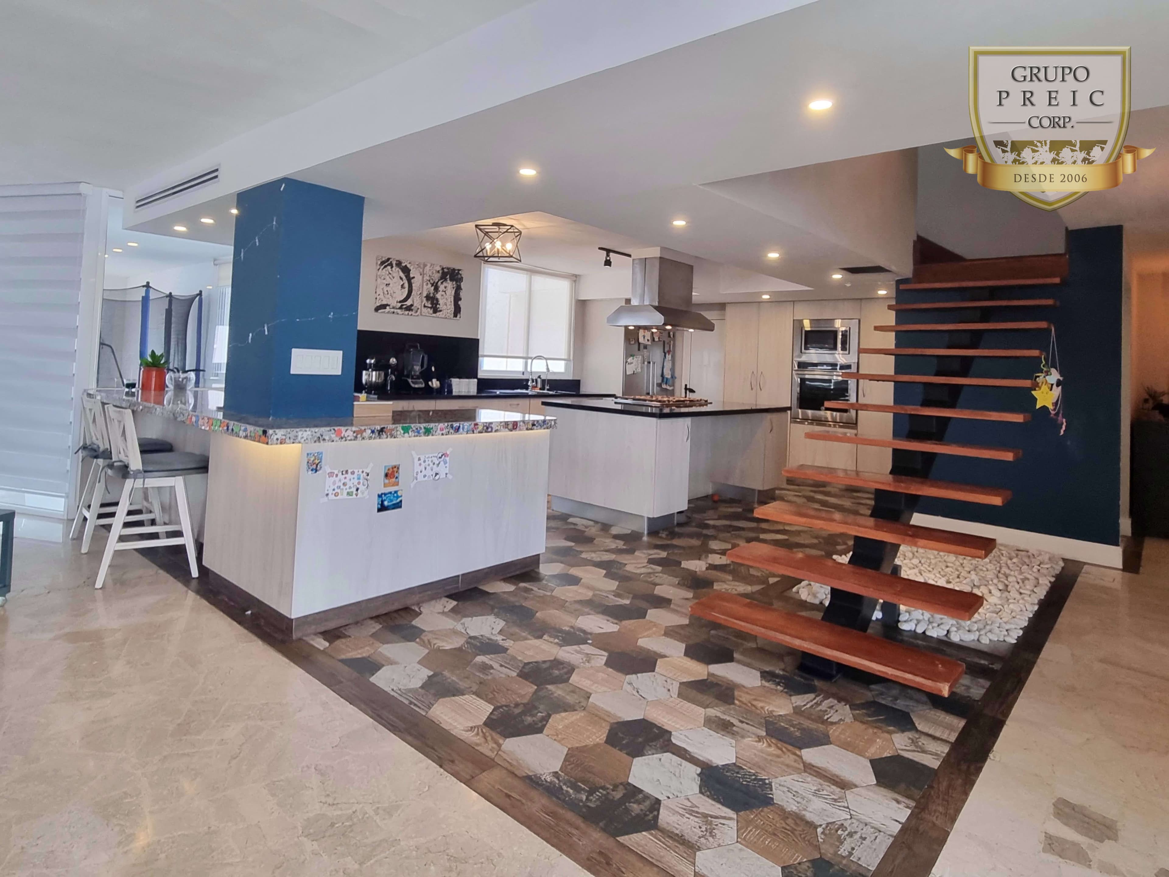 Penthouse 4 hab, 5 baños en Marbella, Panamá - Vistas panorámicas F.A.