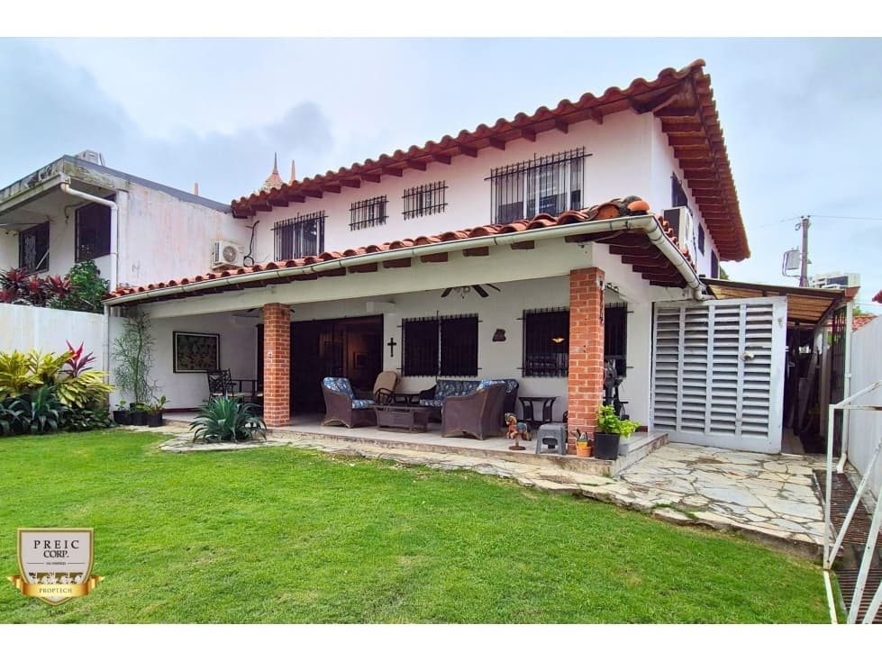 Casa 4 hab en El Cangrejo - Urbanización cerrada con jardín F.A.